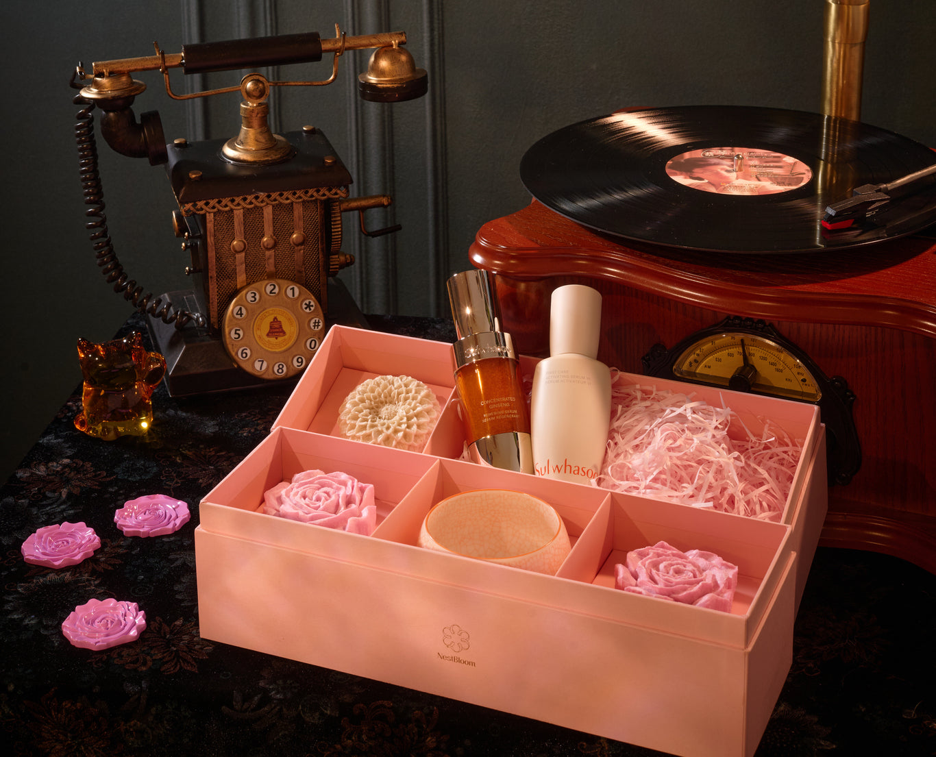 ‘Essence of Harmony Collection’-  the luxurious collaboration between NestBloom HK and Sulwhasoo.